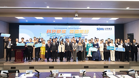 全球行业首家发动机数字化无人工厂